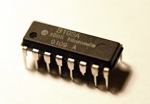 Nintendo_3193A_package_iso.jpg