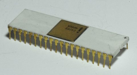Intel_C4289_4080A_package_iso_1000w.jpg