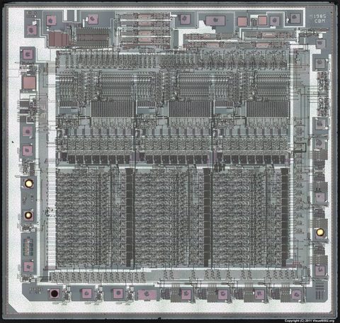 Commodore_8580_die_20x_top_8000w.png