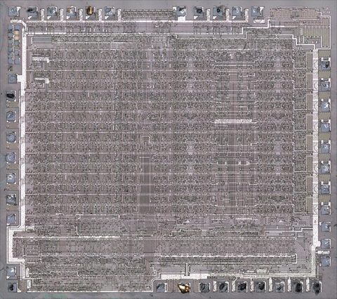 Atari_C012294_POKEY_die_shot_20x_1a_aligned_1600w.jpg